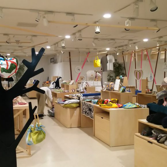 年に一度の「つまるもの市」始まりました!